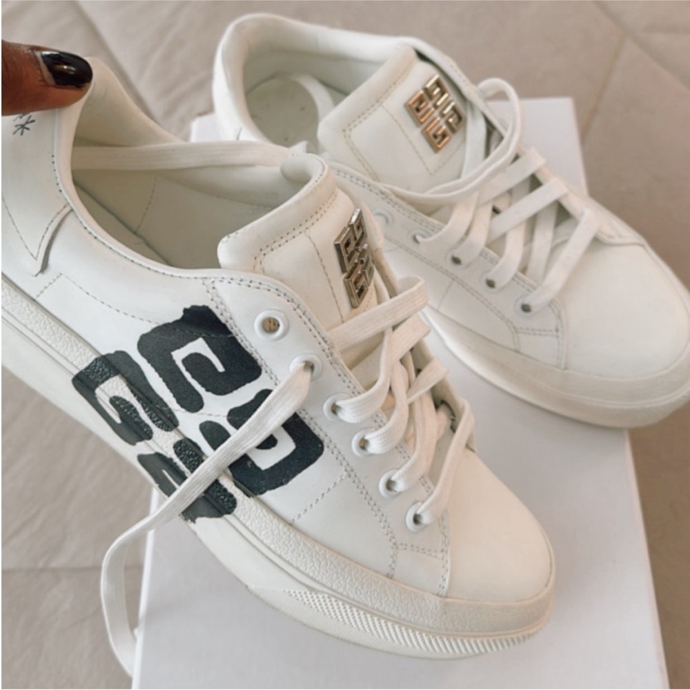 Givenchy White Leather Low-Top Sneakers with Black Logo Graphic